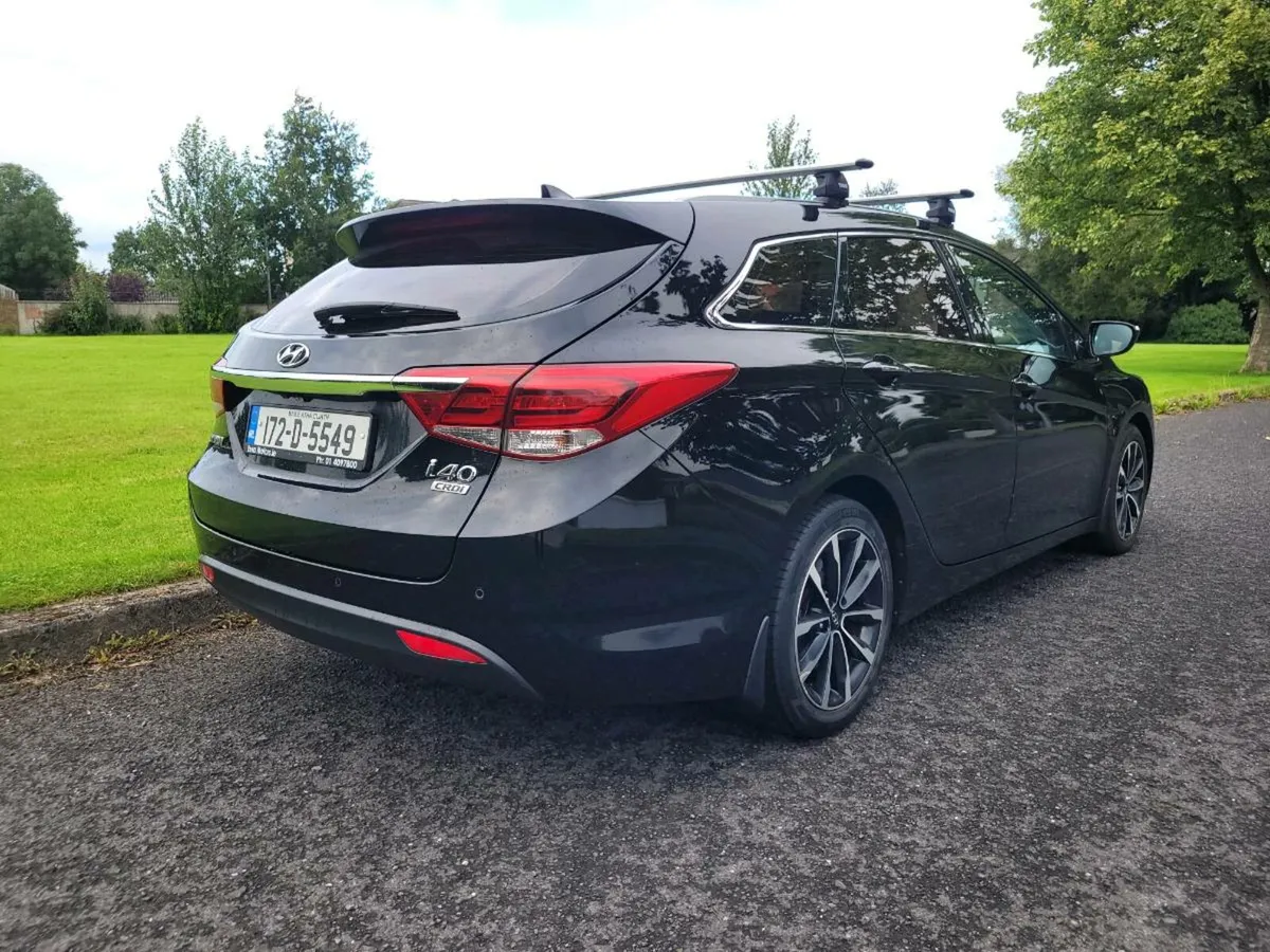 2017 Hyundai i40 Estate Executive Spec - Image 3