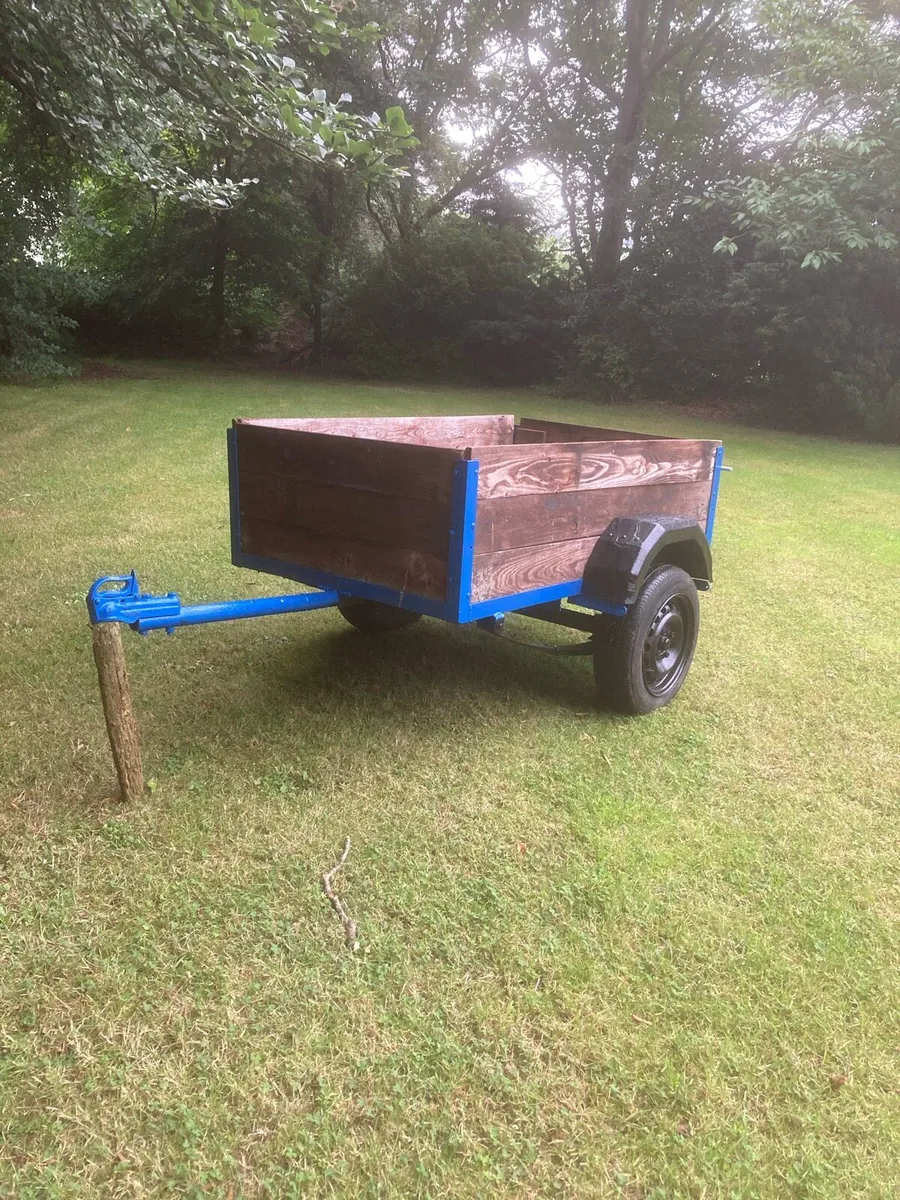 Trailer - Image 1