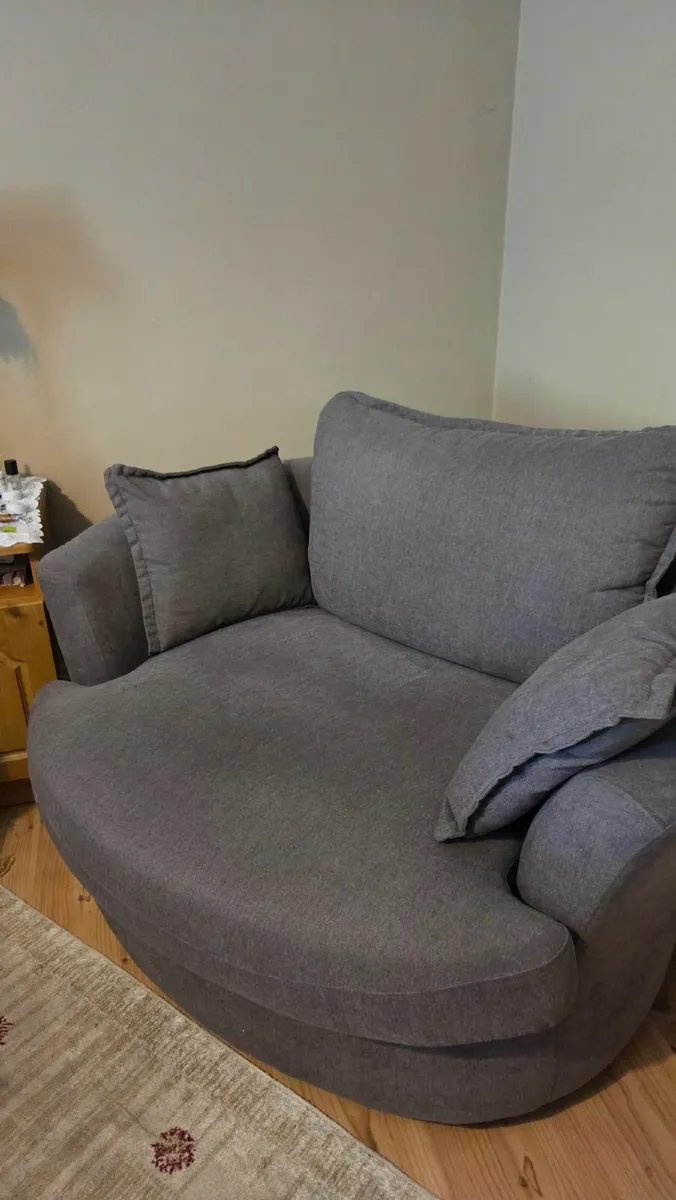 Love seat Small sofa - Image 1