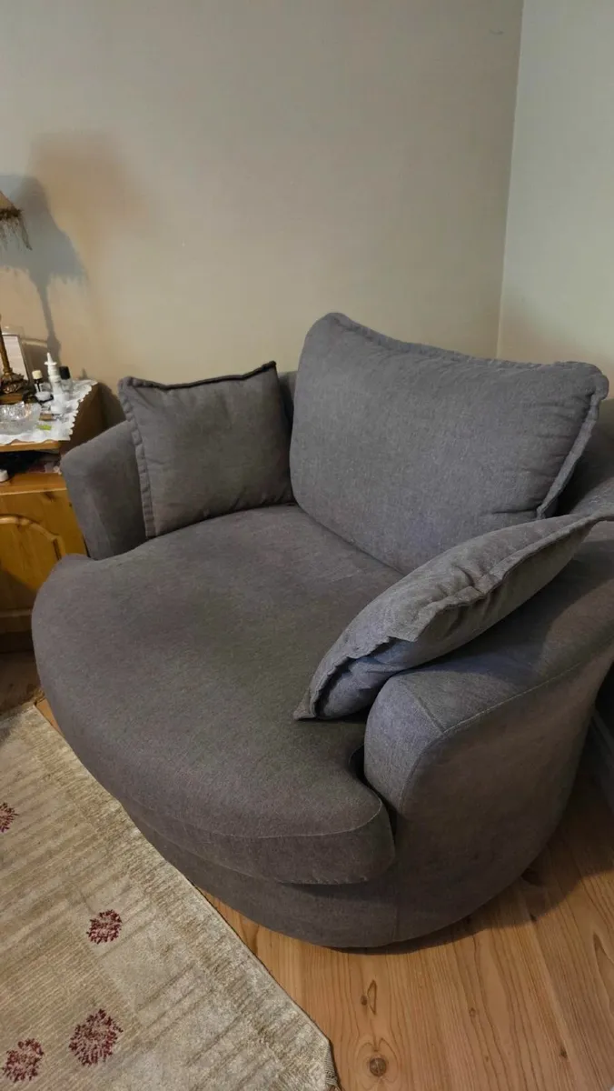 Love seat Small sofa - Image 2