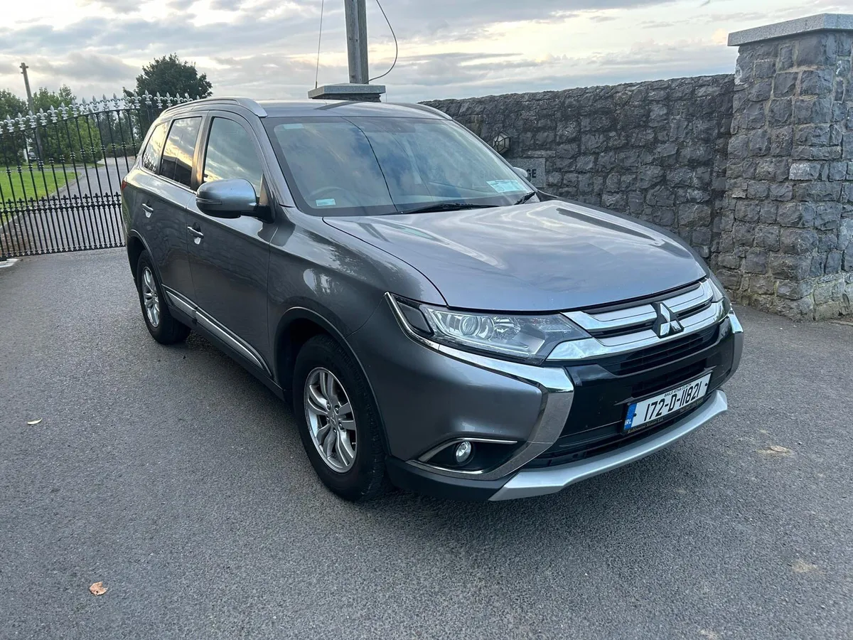Mitsubishi Outlander 2017 new doe - Image 1