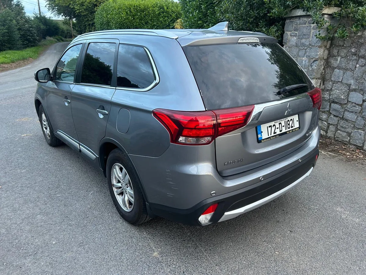 Mitsubishi Outlander 2017 new doe - Image 4