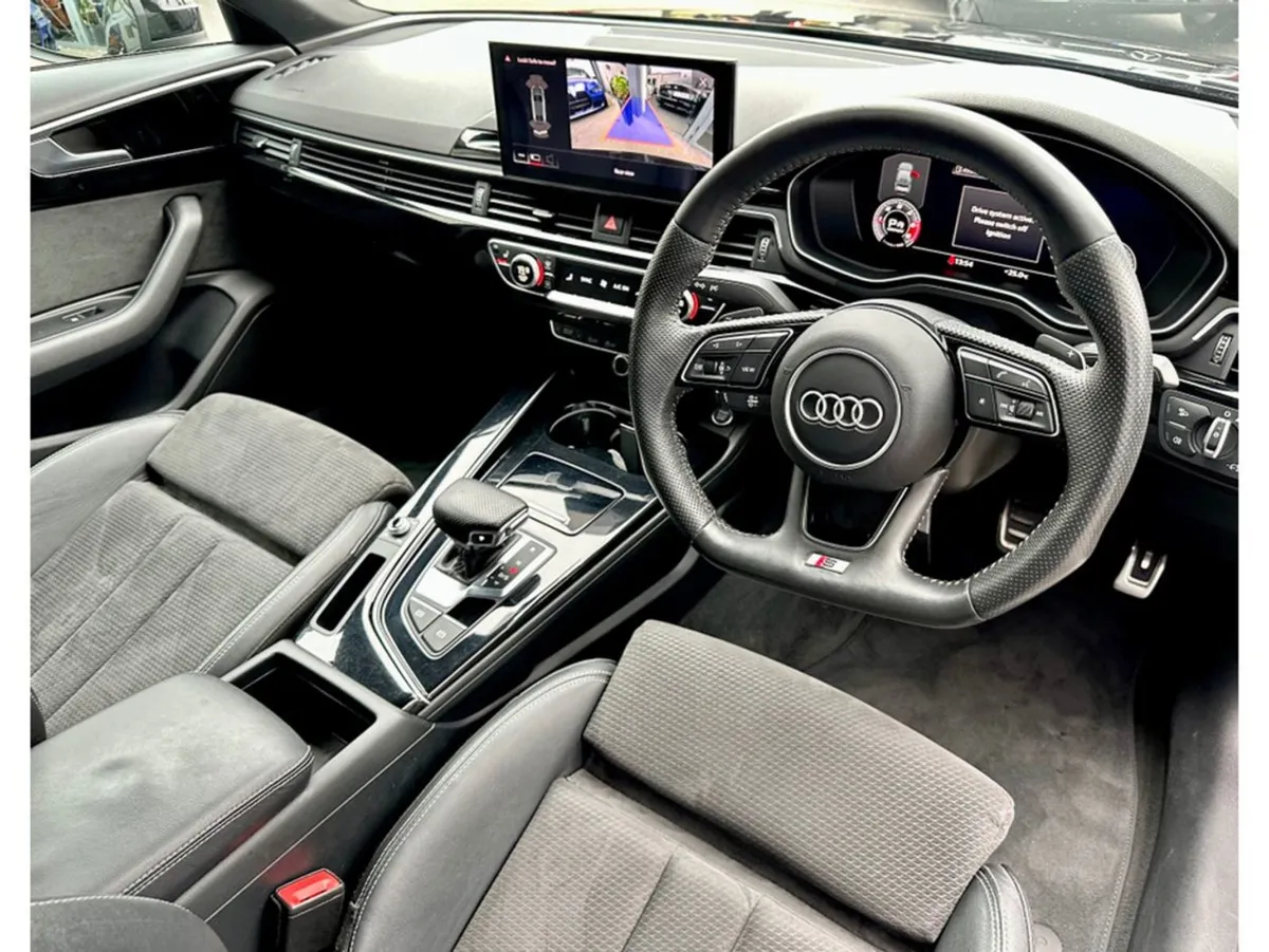 Audi A4 2.0 TDI Black Edition 163PS 4DR Auto - Image 4