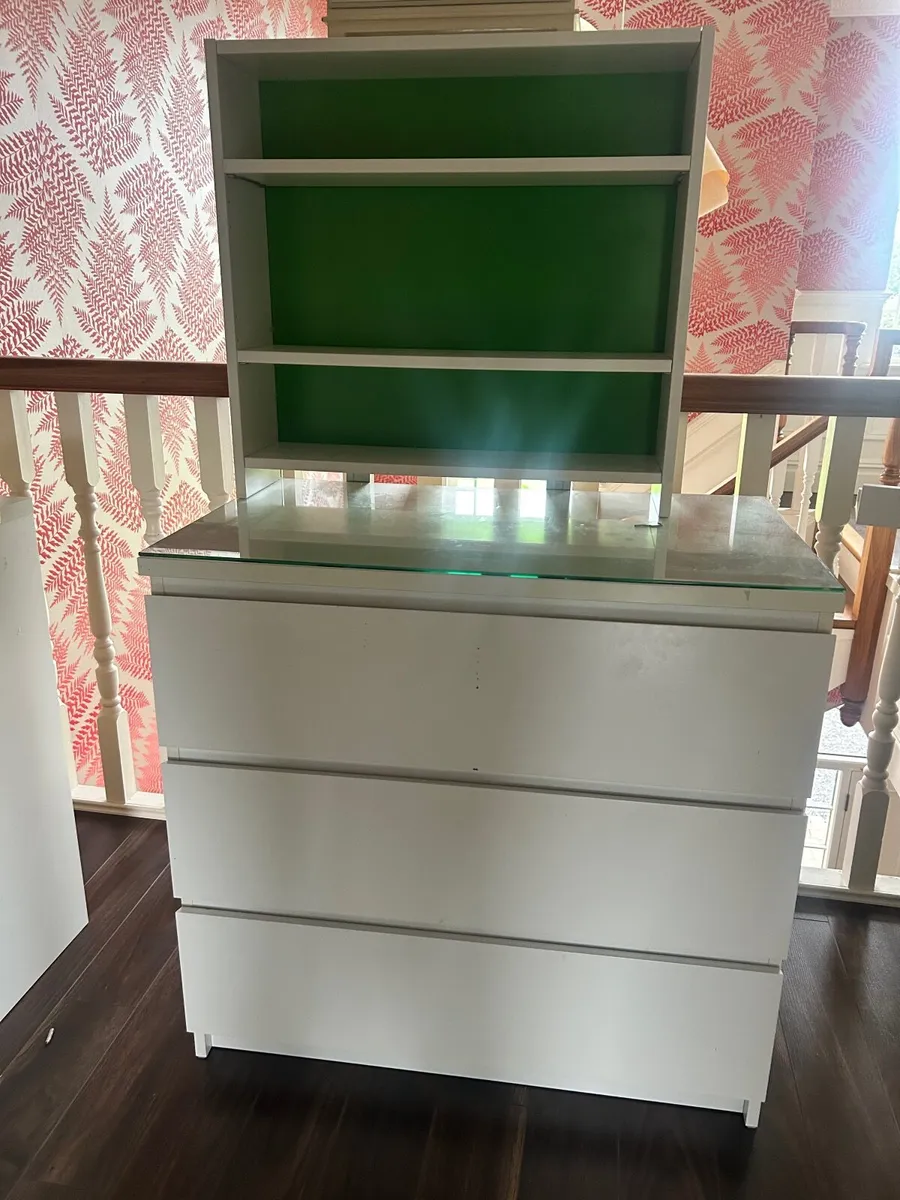 Bedroom desk & shelves - Image 2