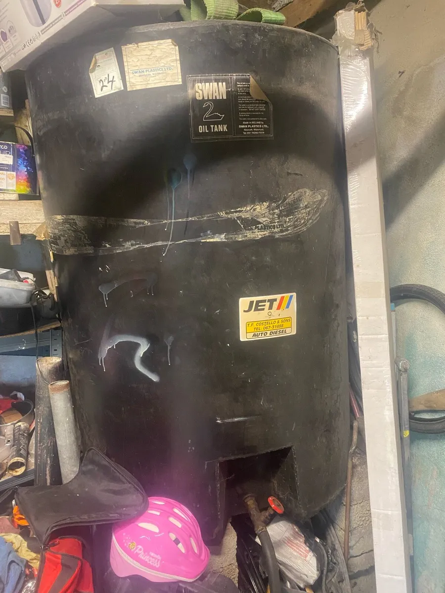 1000 litre tank - Image 1