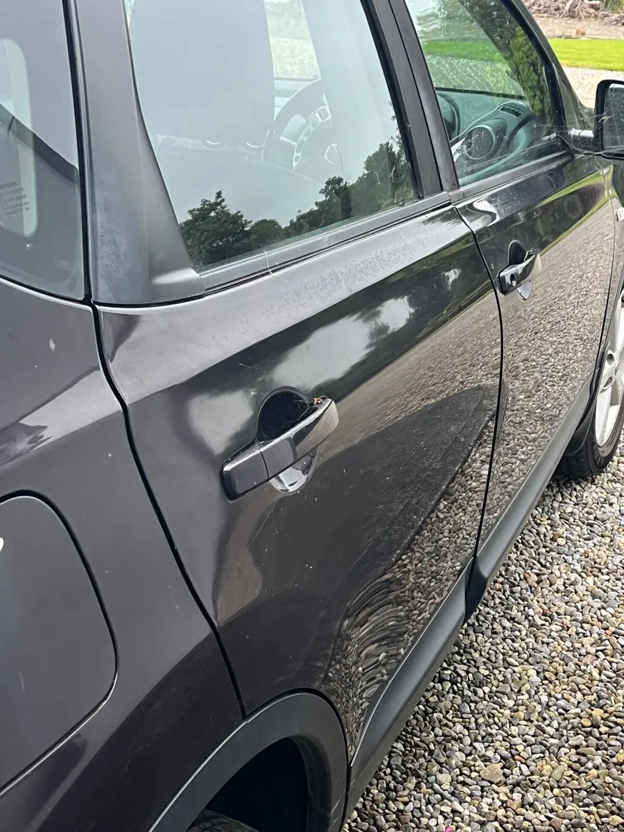 Nissan Qashqai 2010 - Image 2