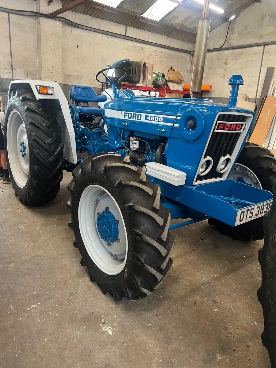 Ford 4600 4wD - Image 2