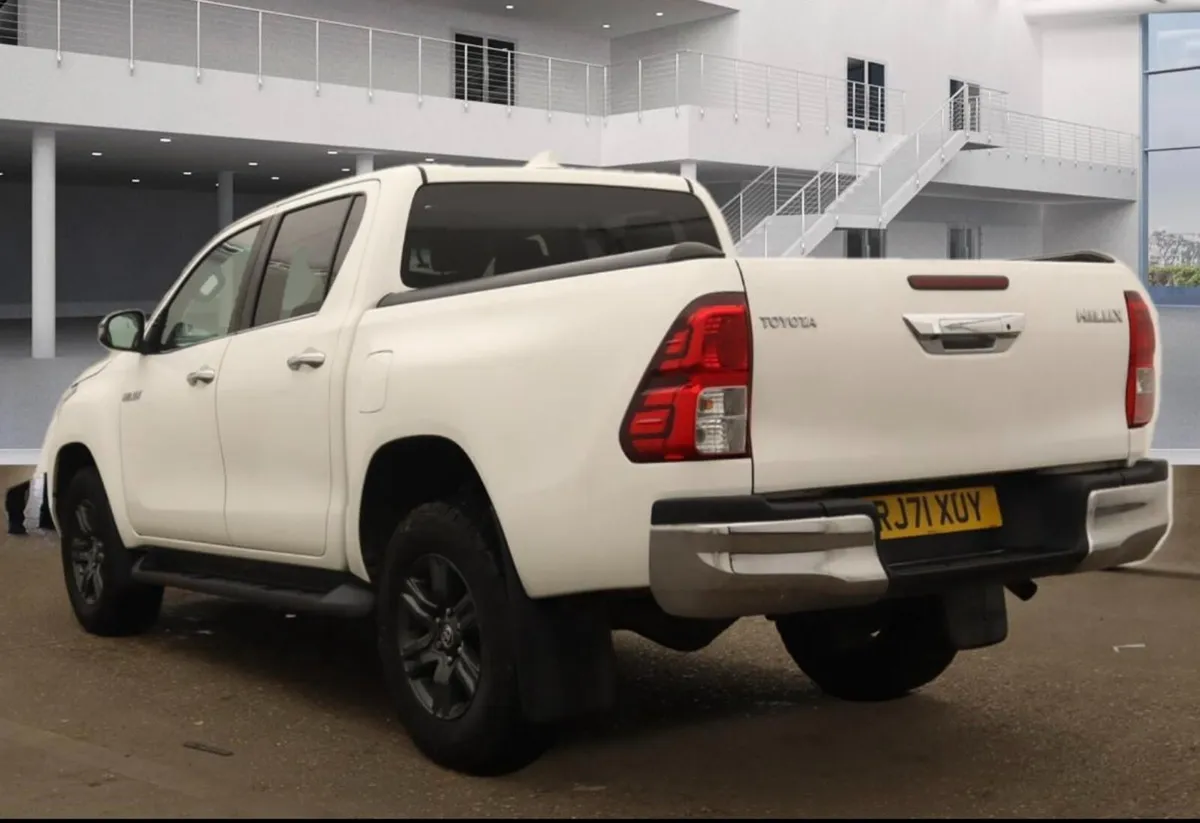 TOYOTA HILUX 2.4D ICON MANUAL, 2022 - Image 4