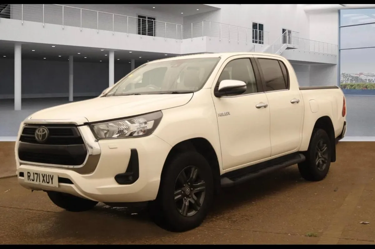 TOYOTA HILUX 2.4D ICON MANUAL, 2022 - Image 1
