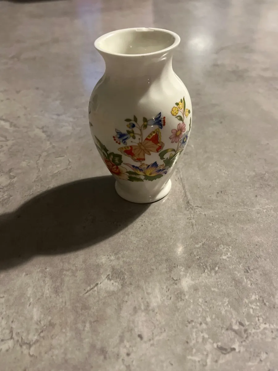 Mini Rose bud vase - Image 1