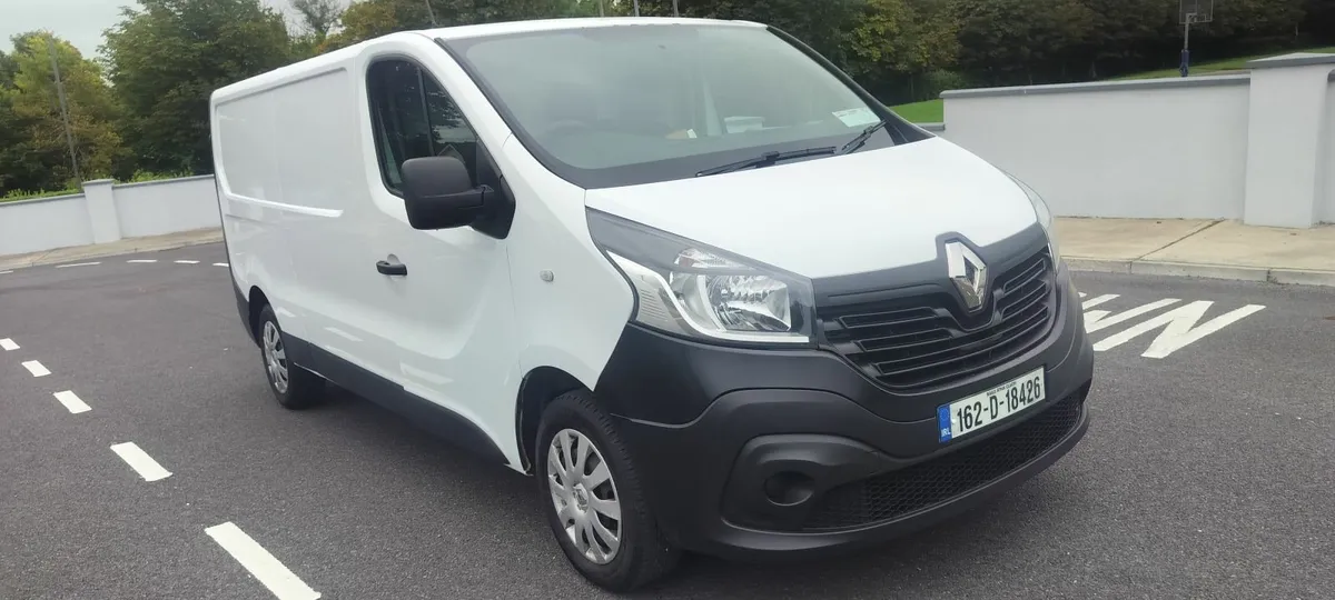 Renault Trafic 2016 lwb - Image 2
