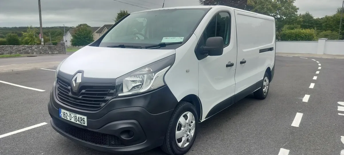 Renault Trafic 2016 lwb - Image 1
