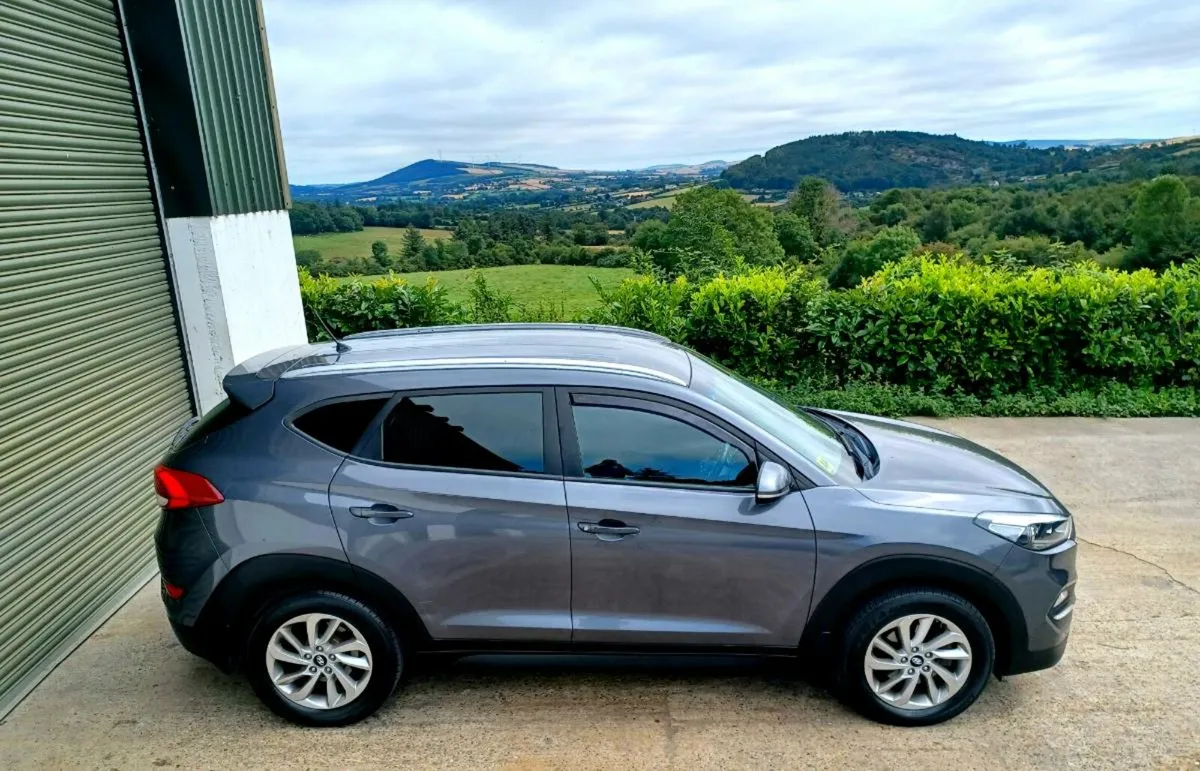 2016 HYUNDAI TUCSON 1.7CRDi ☆ IMMACULATE ☆ - Image 3