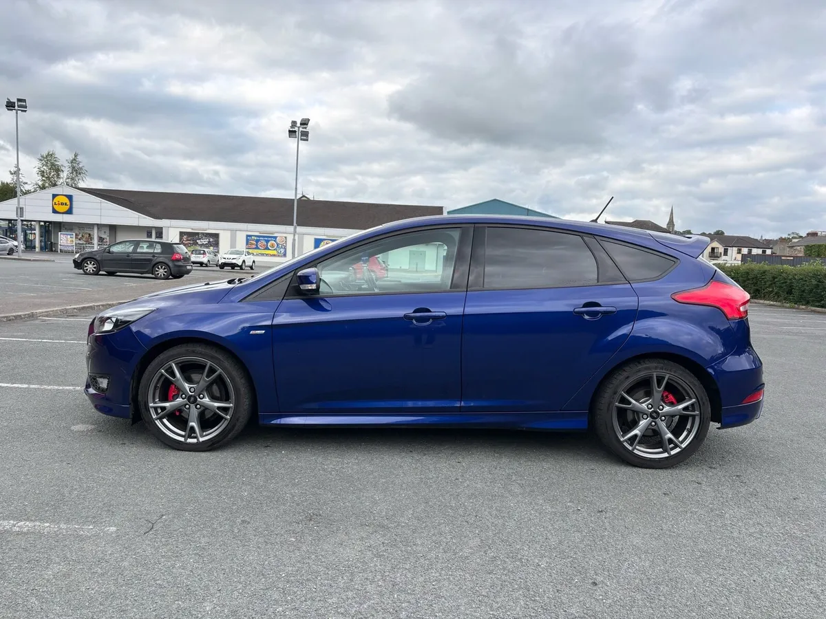 Ford Focus ST-Line 2018 1.5 TDCi - Image 3