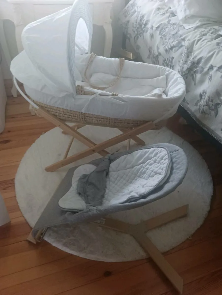 Lovely set new born cradle,and chair as new.35 - Image 2