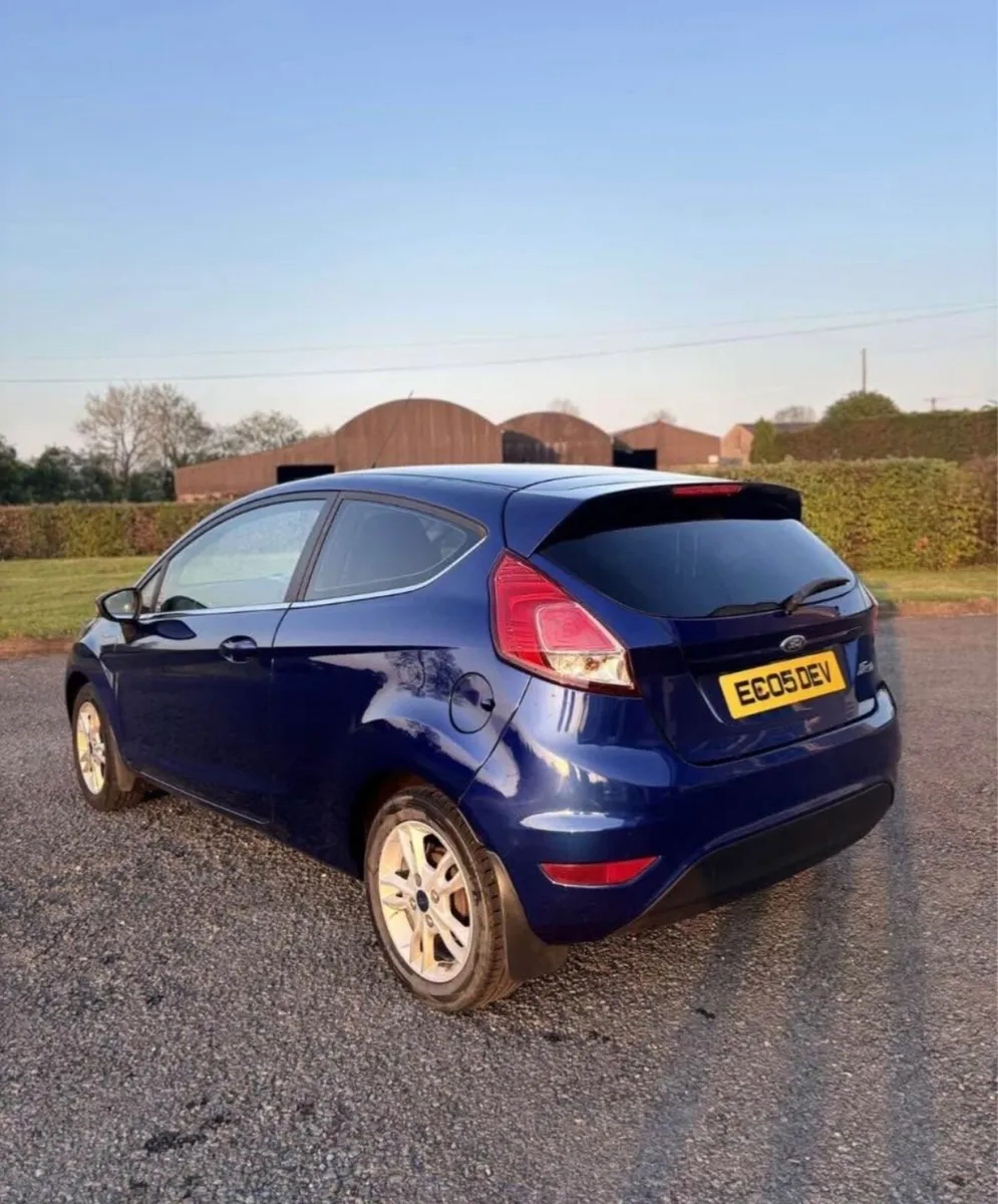 Ford Fiesta 2015 - Image 4