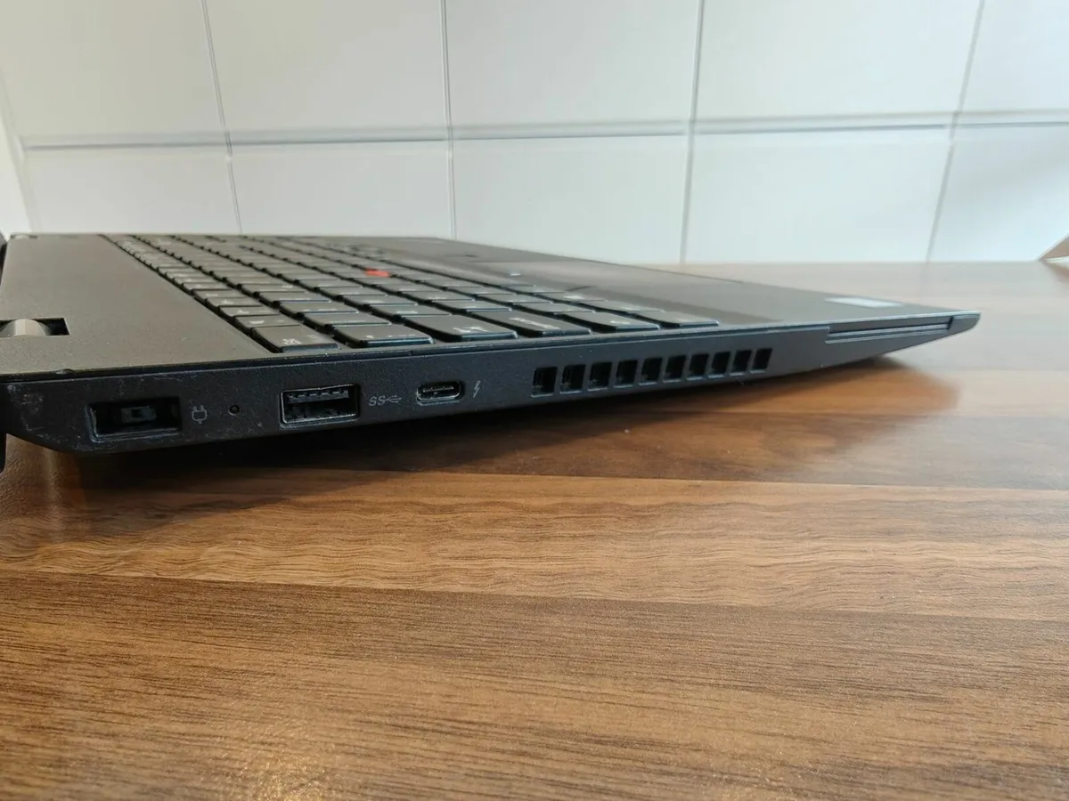 Lenovo Thinkpad T570  | i5 | 16GB | 256GB | 15.6" - Image 4