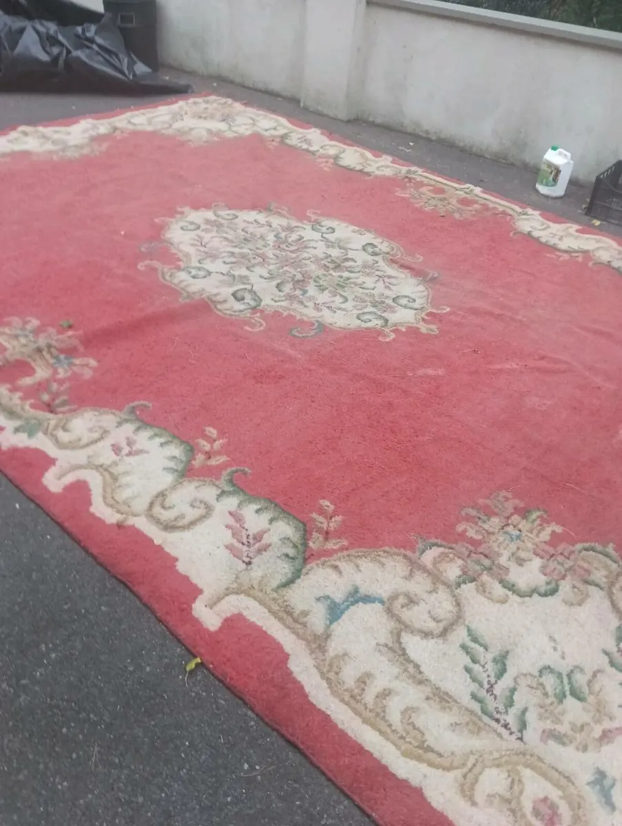 Beautiful vintage old 11/18 ft RUG.as is - Image 2
