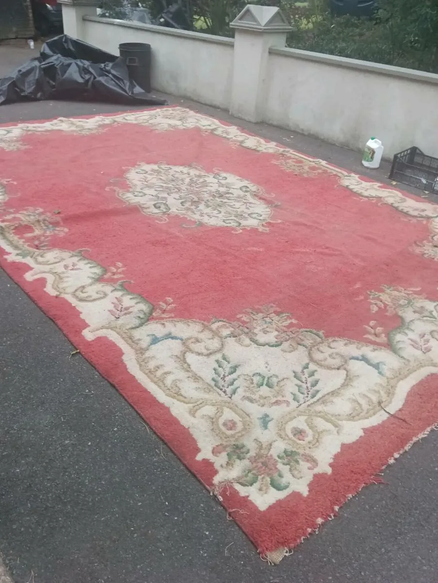Beautiful vintage old 11/18 ft RUG.as is - Image 3