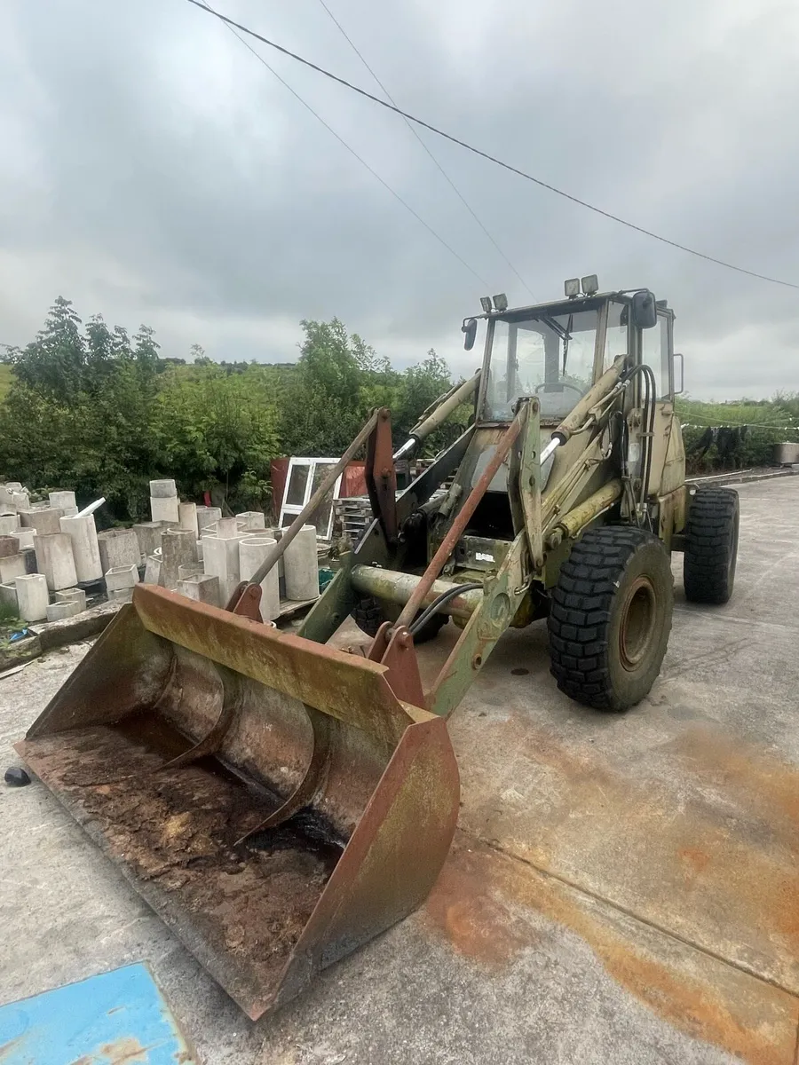 JCB 410M wheel loader - Image 2