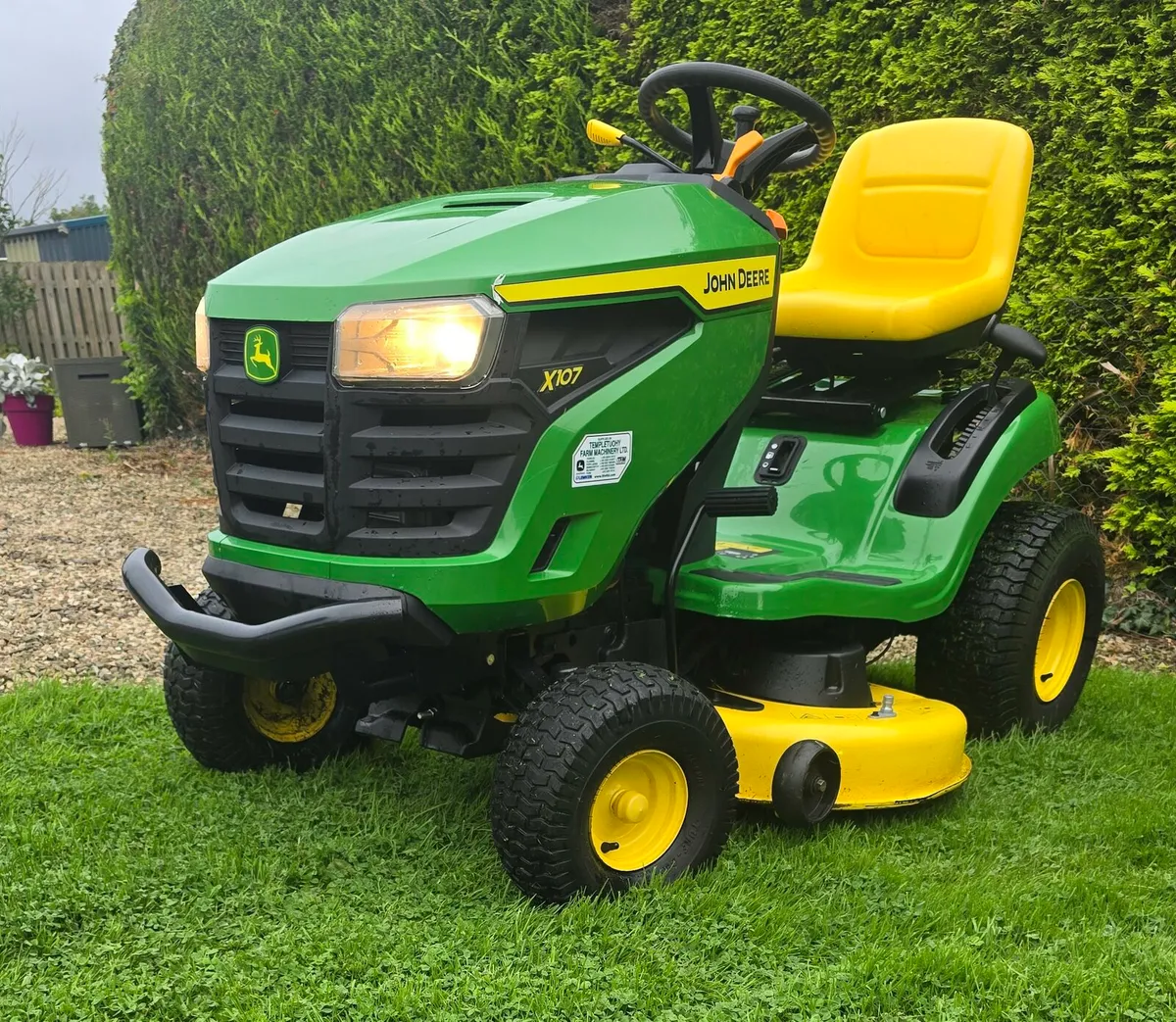 John Deere AS NEW - Image 1