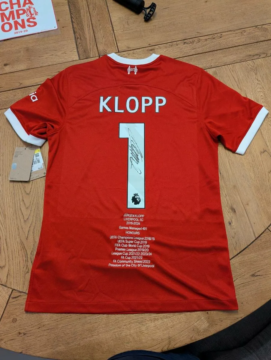 Jurgen Klopp honours signed Liverpool shirt - Image 1