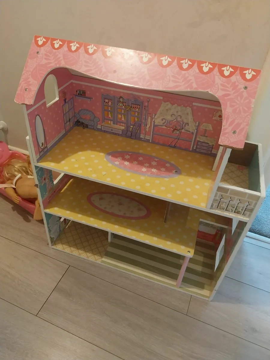 Doll house