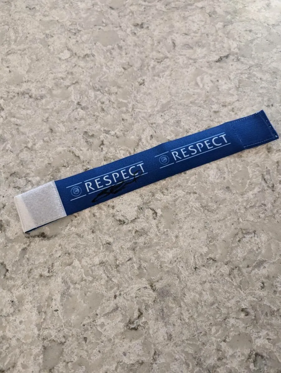 Steven Gerrard Liverpool signed respect captains a - Image 1