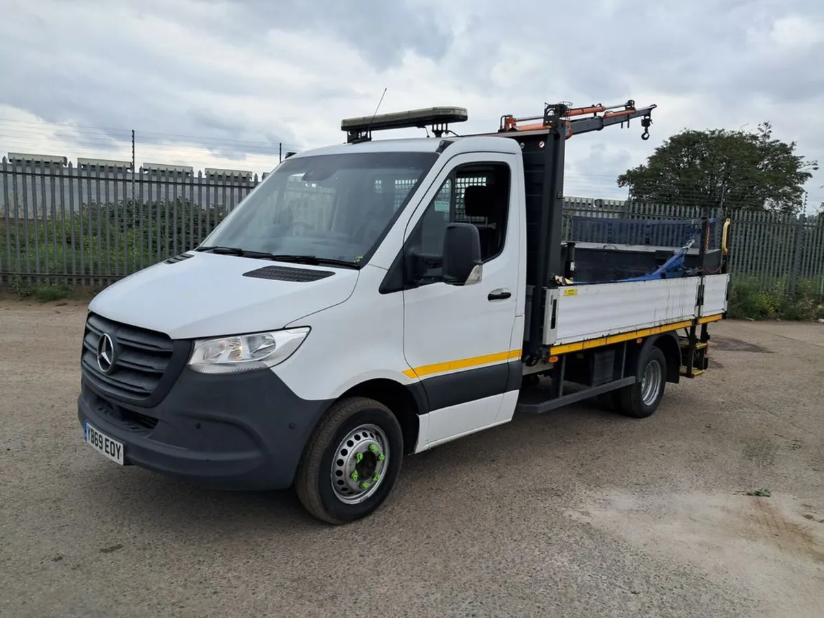 2020 Mercedes sprinter 516 5 Ton pickup & crane - Image 1