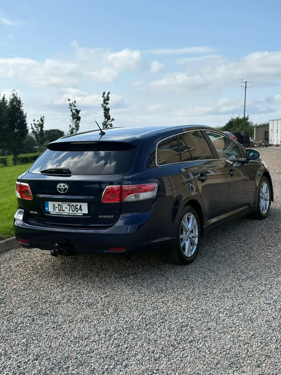 2011 Toyota Avensis 2.0 D4D Aura - Image 4