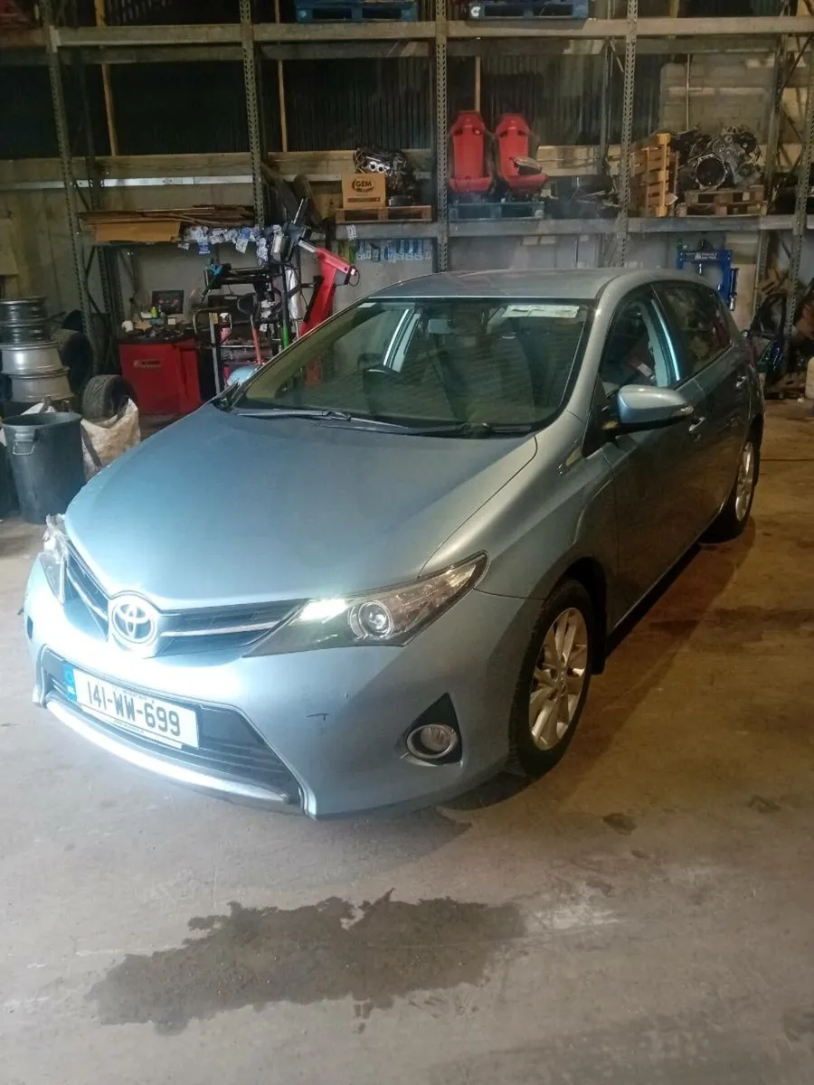 2014 Toyota Auris 1.4 d4d - Image 1