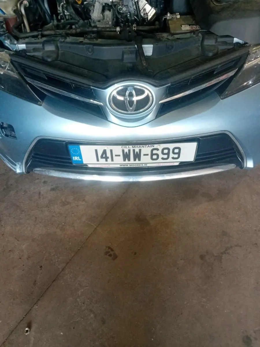 2014 Toyota Auris 1.4 d4d - Image 2