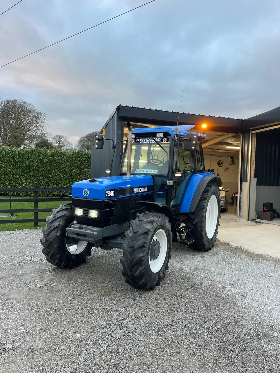 New Holland 7840 - Image 1