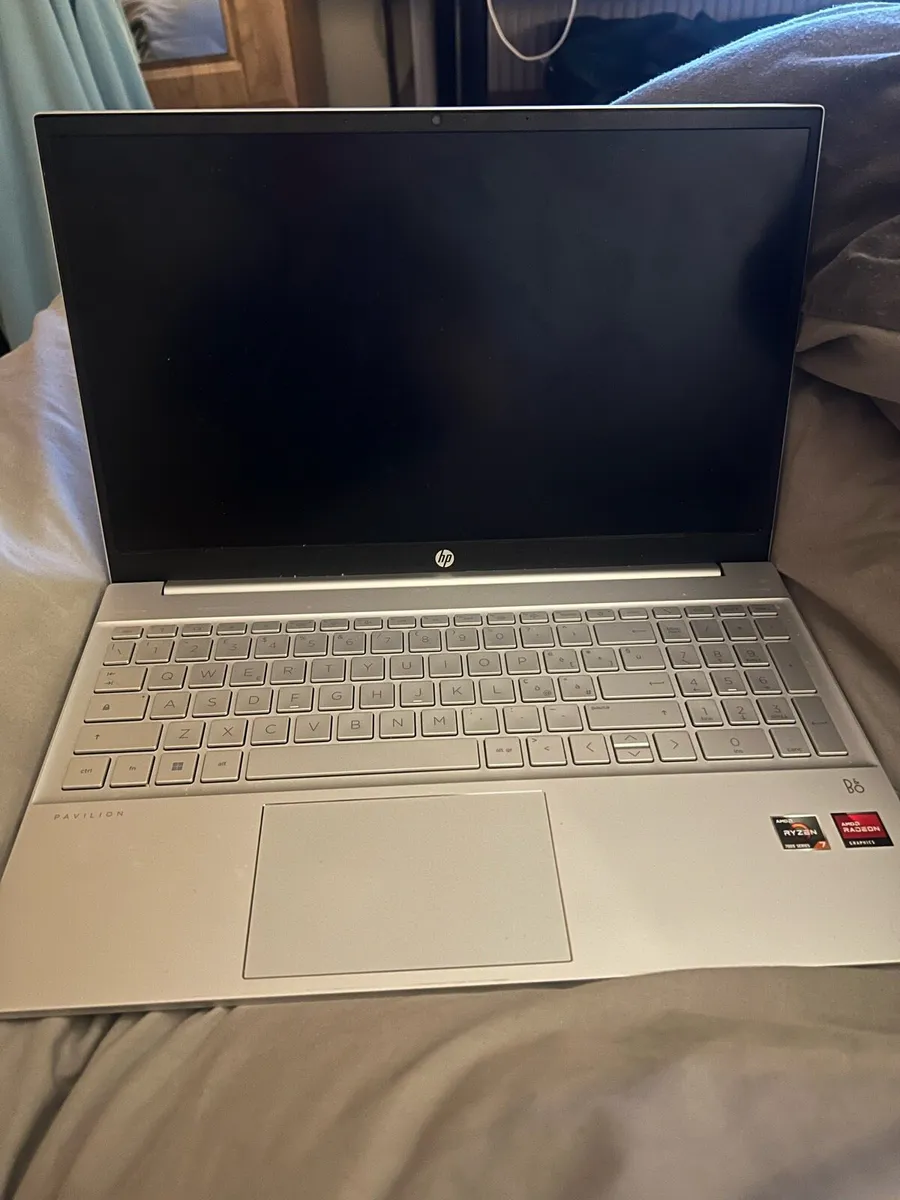 Laptop - Image 2