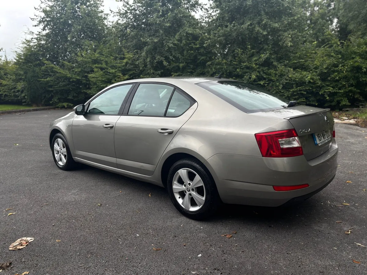 2015 Skoda Octavia 1.6 TDI - Image 2