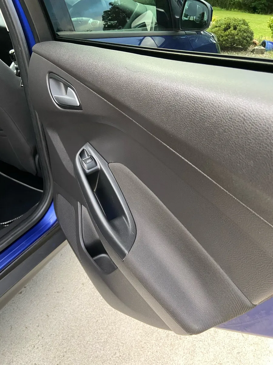 Ford Focus My Edition 2014 - Image 4