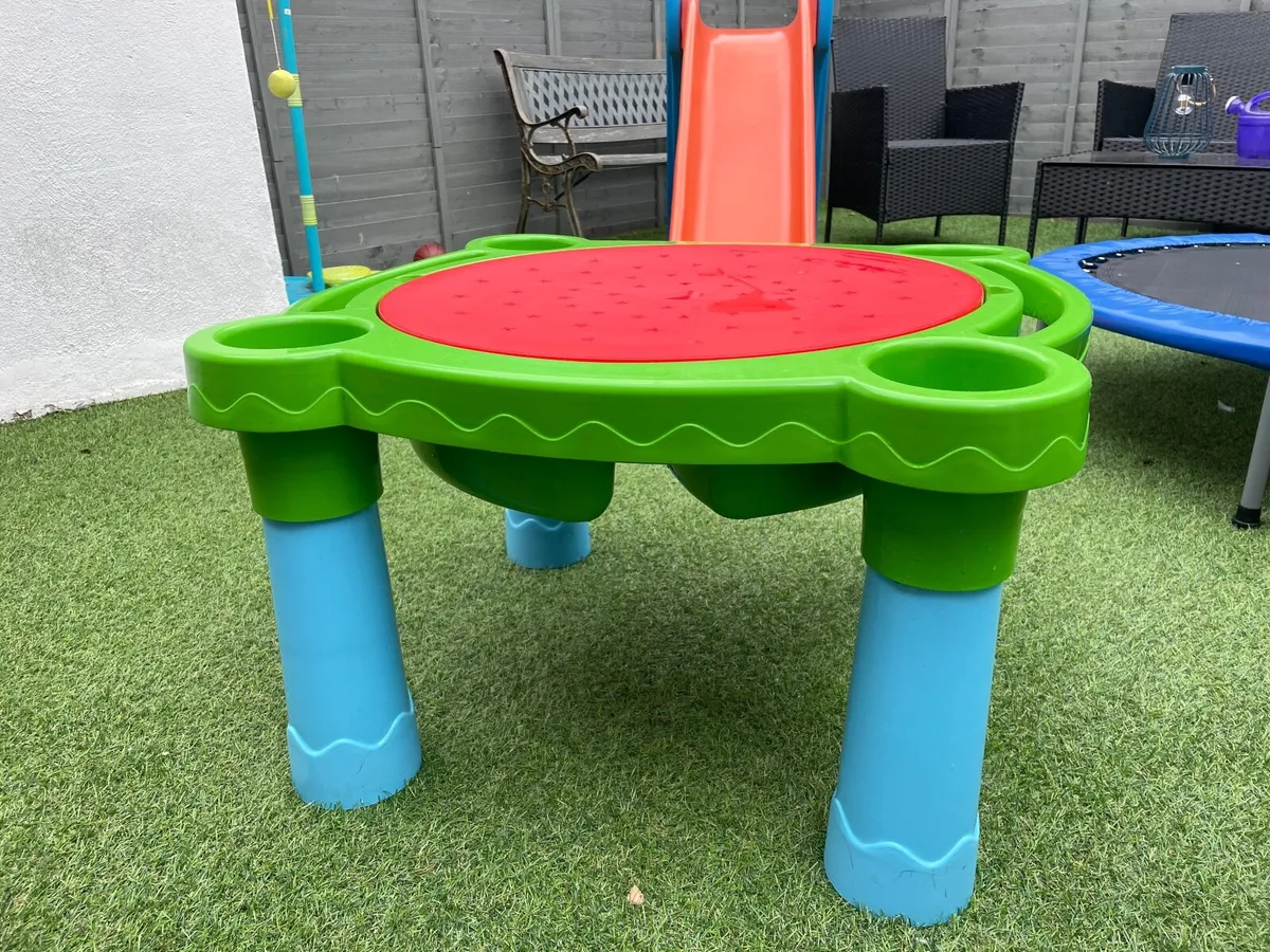 Sand/water tray (free) - Image 1