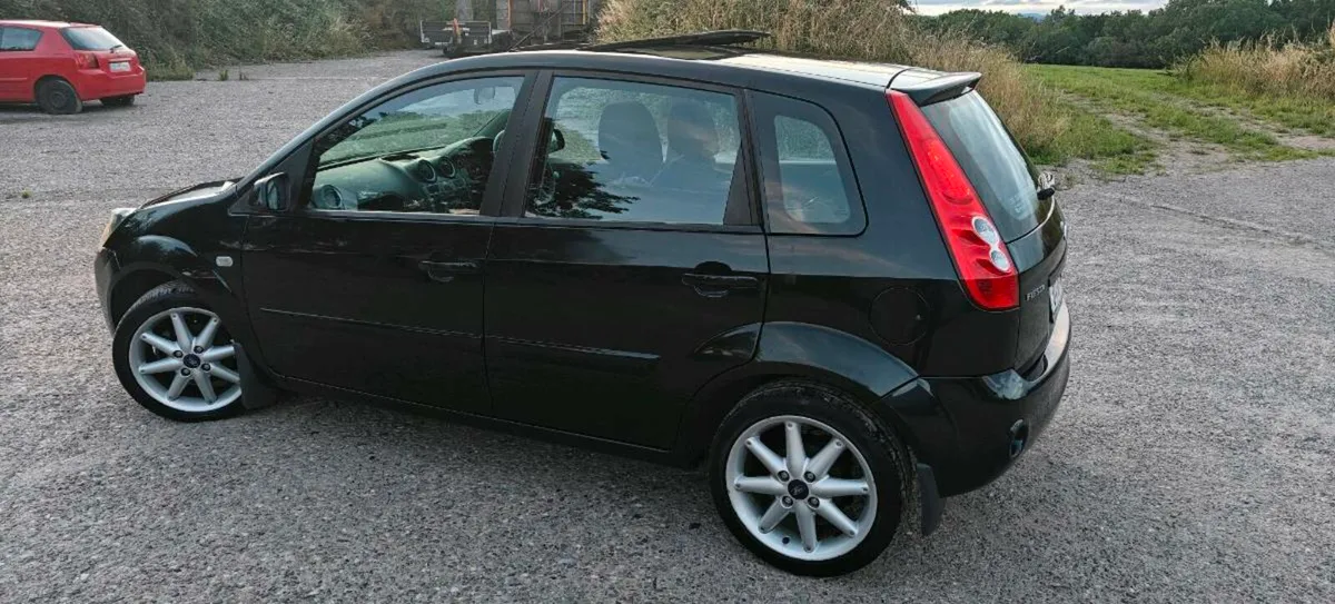 Ford fiesta nct 2026 + tax, 2007 - Image 3