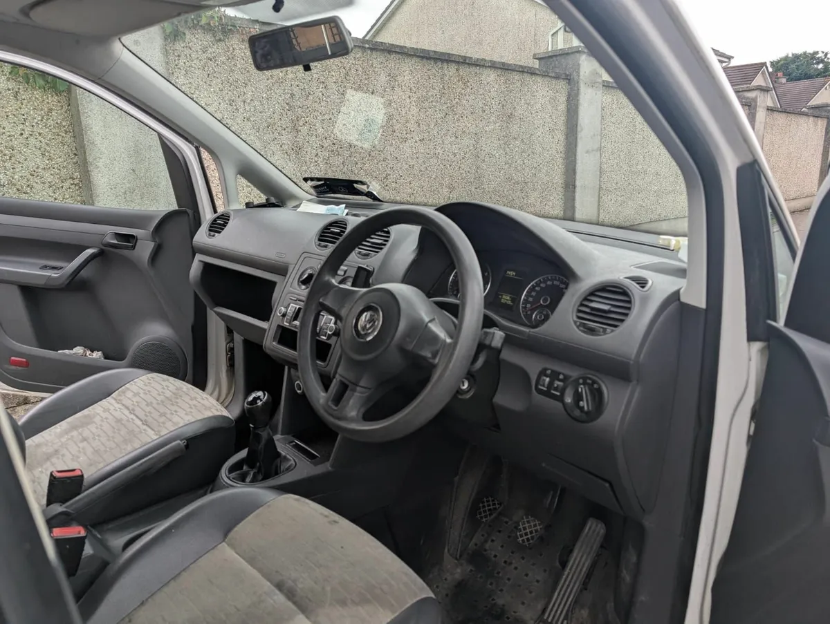 Volkswagen Caddy 2013 - Image 4