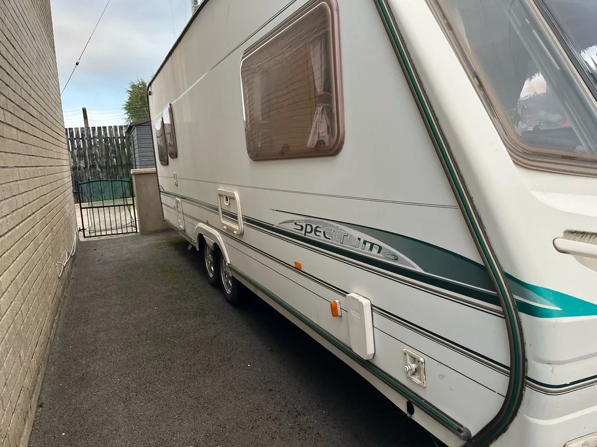 Caravan - Image 2