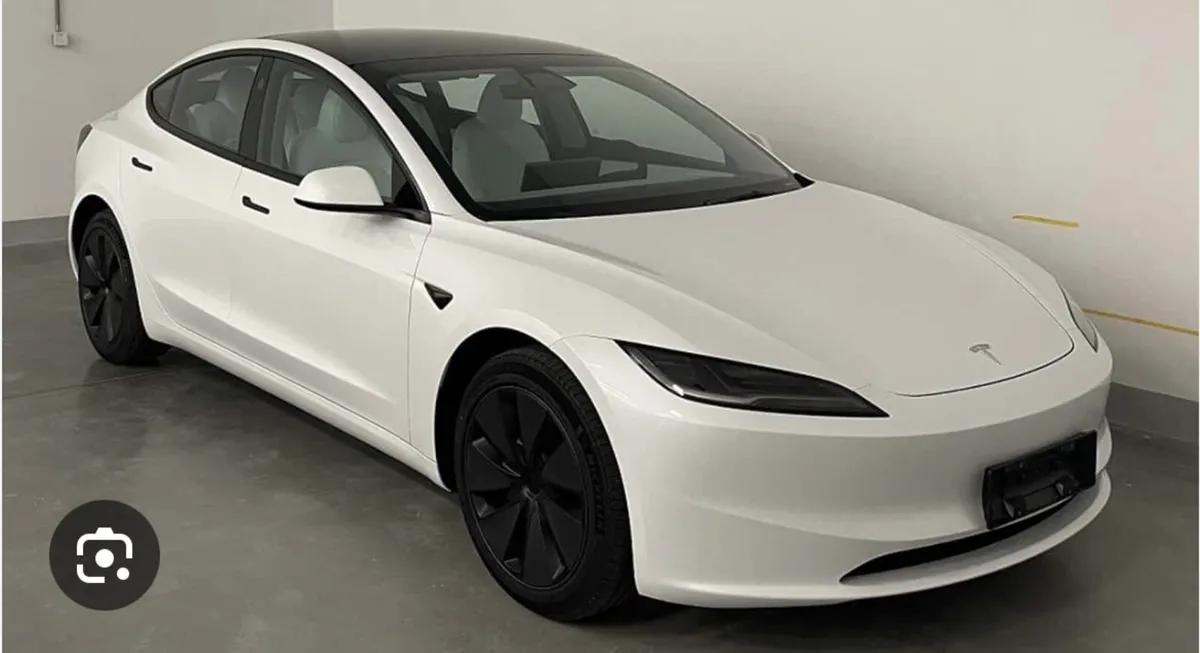 2025 252 Tesla Model 3 full taxi ready - Image 3