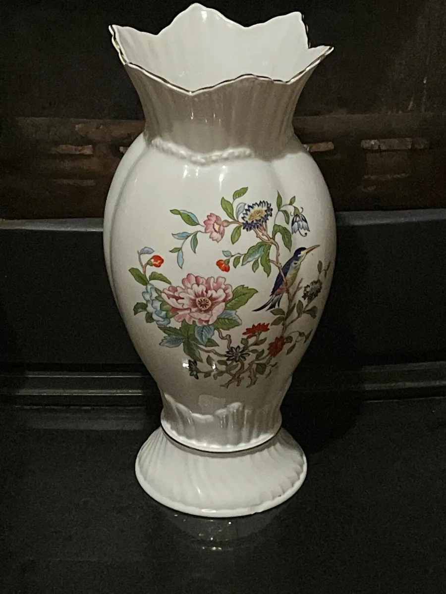 Aynsley Vase - Image 2
