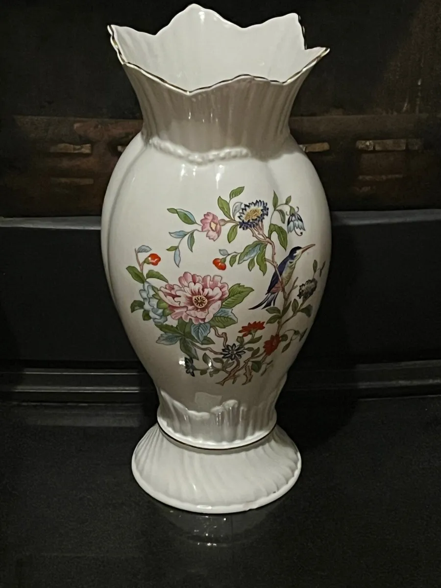Aynsley Vase - Image 3