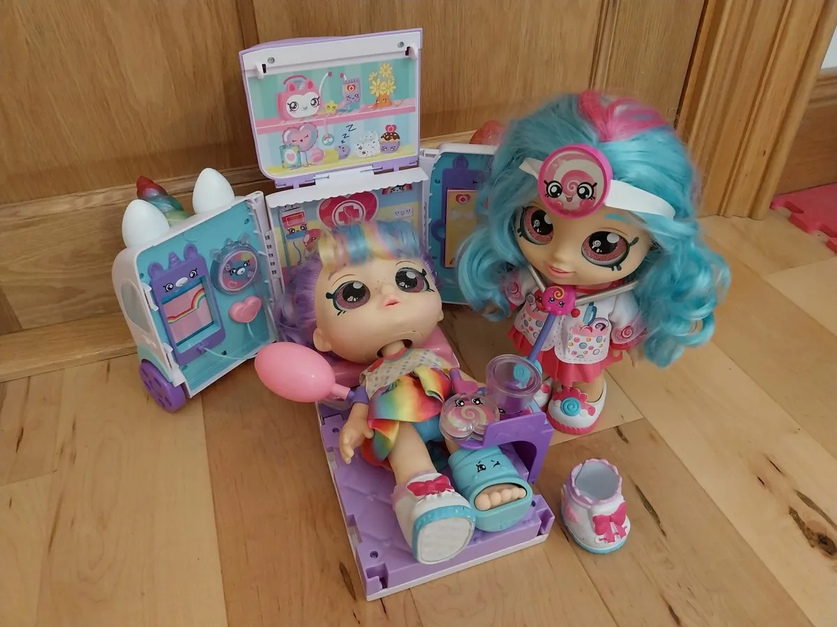 2 Kindi Kids & Doctor Set - Image 1