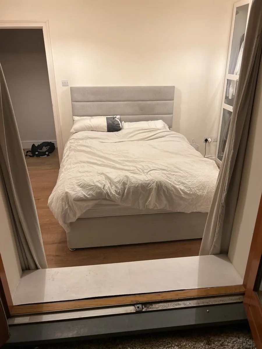 king size divan bed and mattress for sale - Image 1