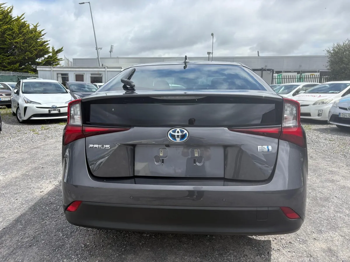 2022  TOYOTA PRIUS HYBRID LUXURY AUTOMATIC - Image 3