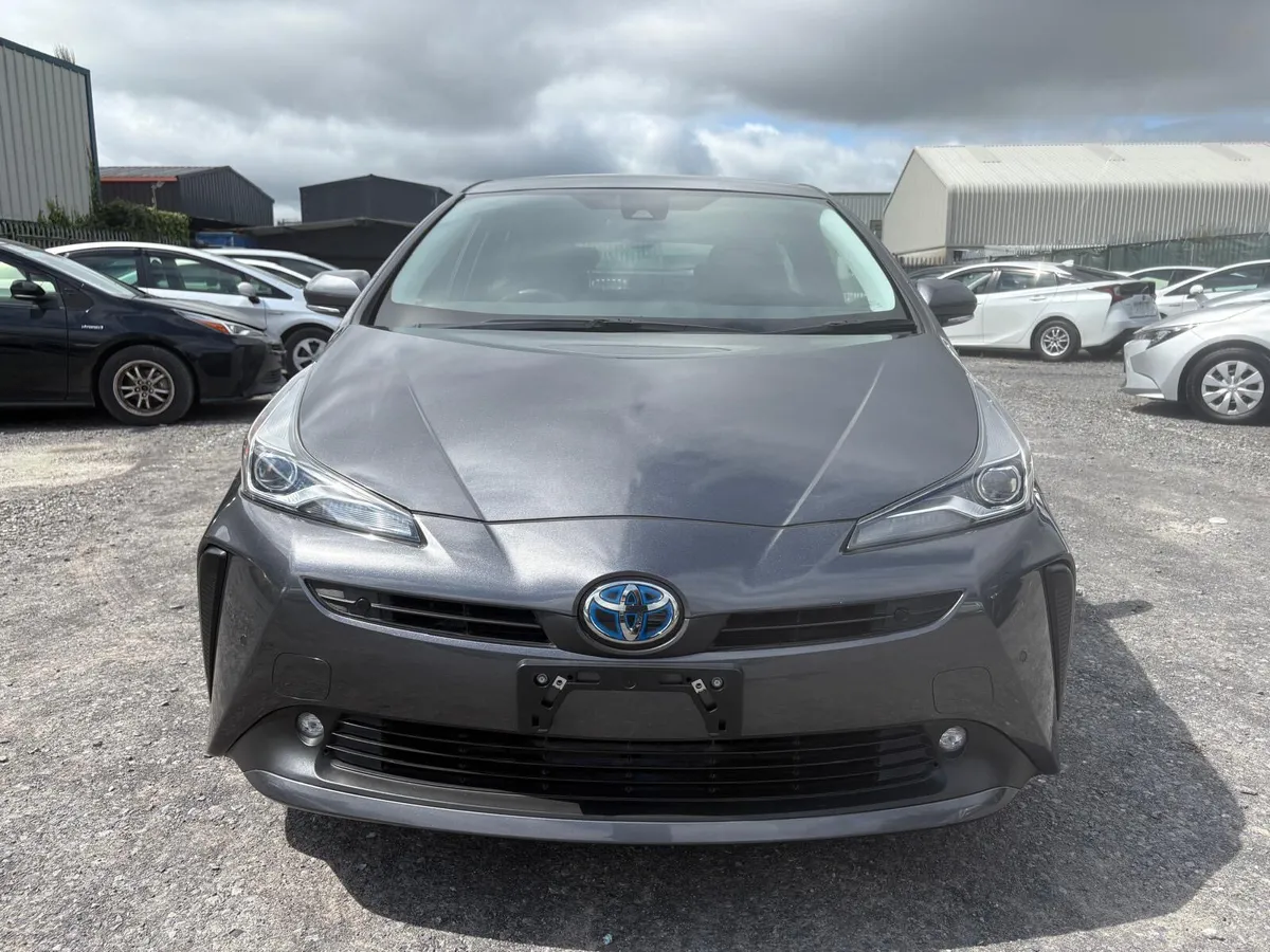 2022  TOYOTA PRIUS HYBRID LUXURY AUTOMATIC - Image 2