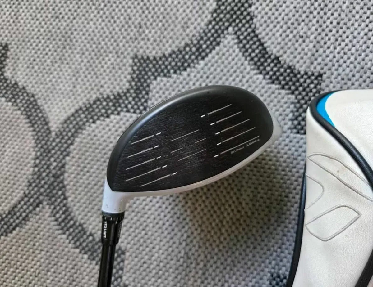 Taylormade Sim2 driver 9 gr. pin or regular shaft - Image 2