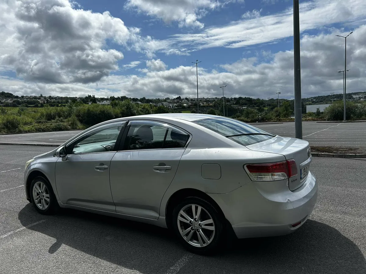 Toyota Avensis 1.6 Petrol - Image 3