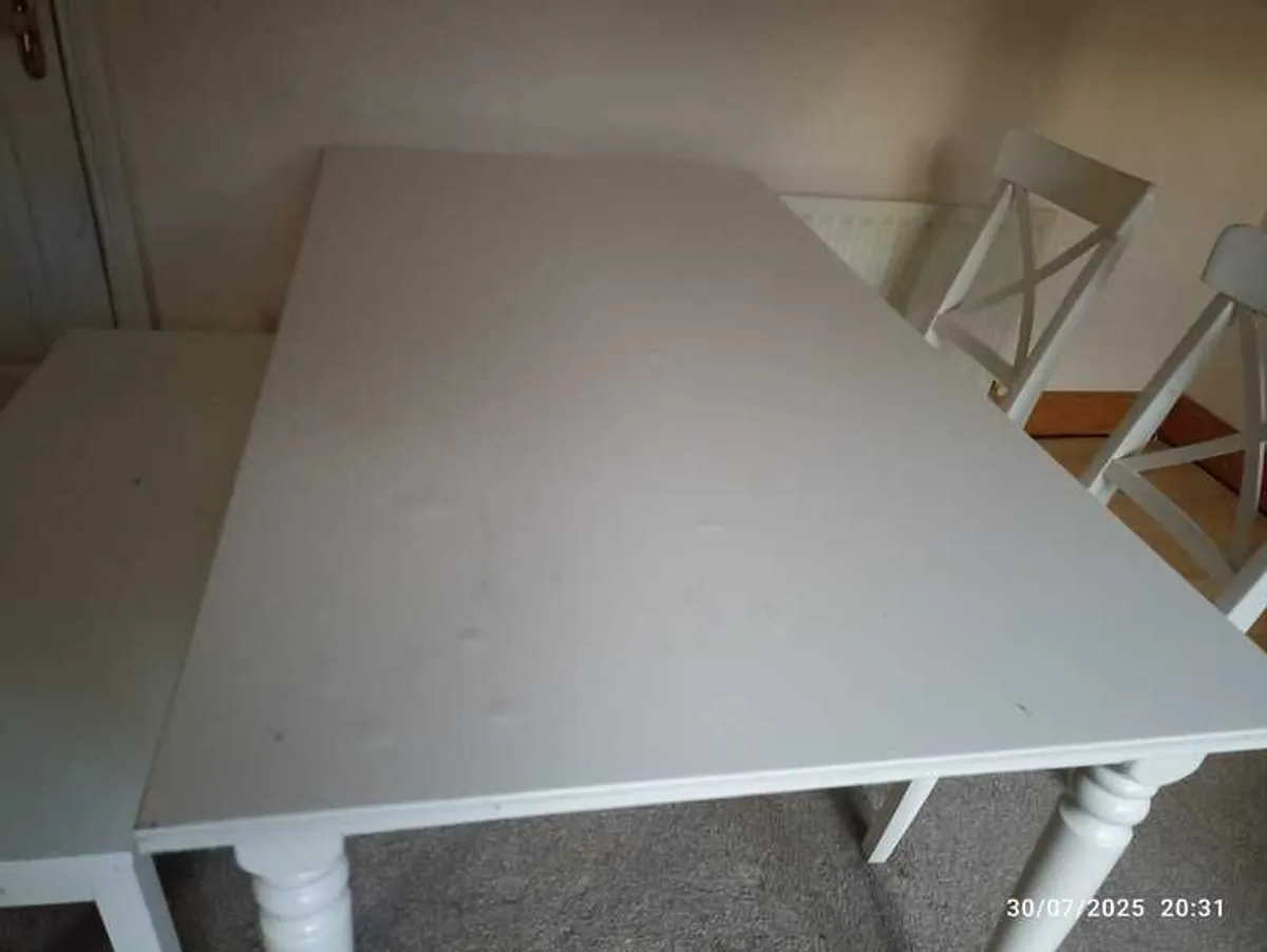 White Dning Table - Image 4